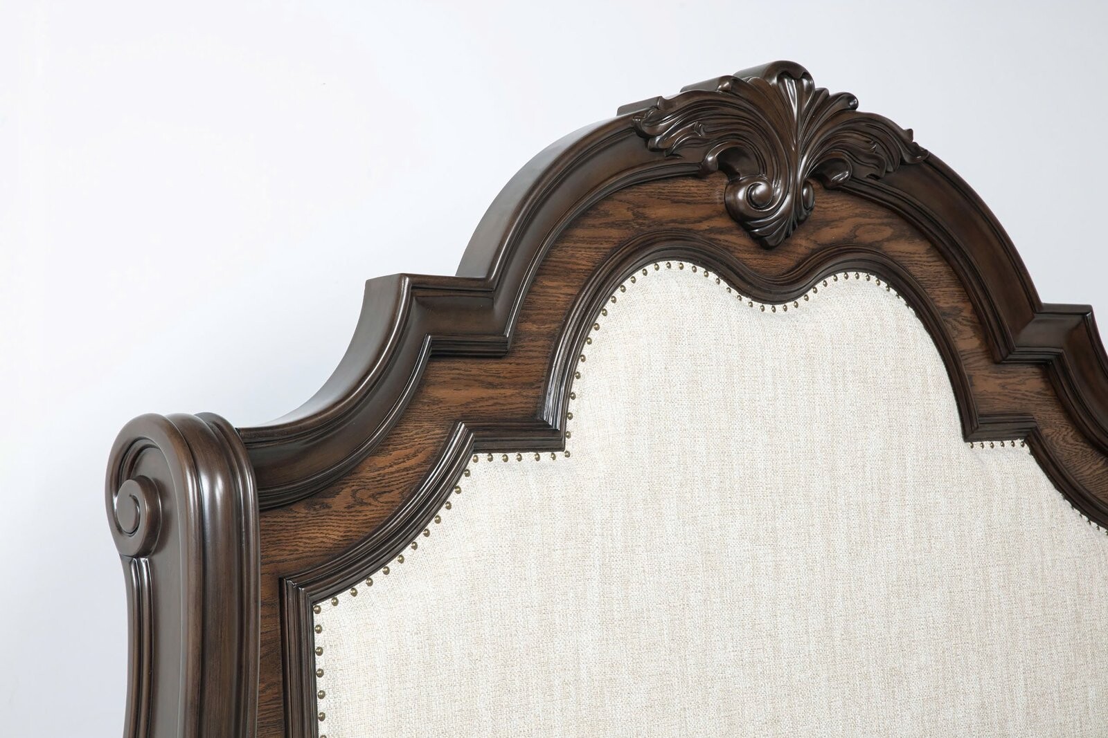 LUDWIG DRESSER