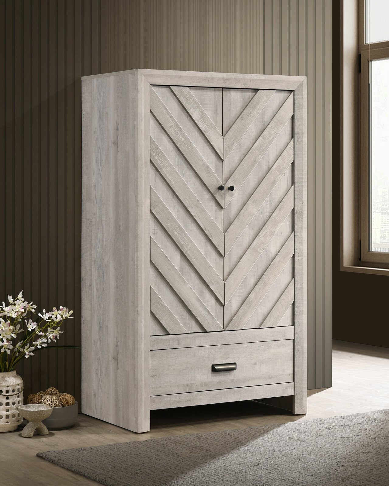VALOR ARMOIRE