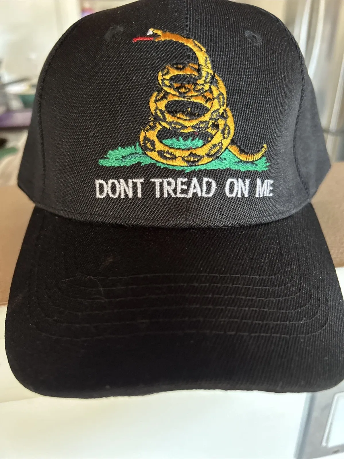 ‘Don't Tread On Me' Black Baseball Cap Adjustable Back Unisex New - Image 4